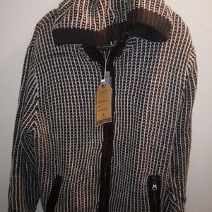 Hoodie by Xios